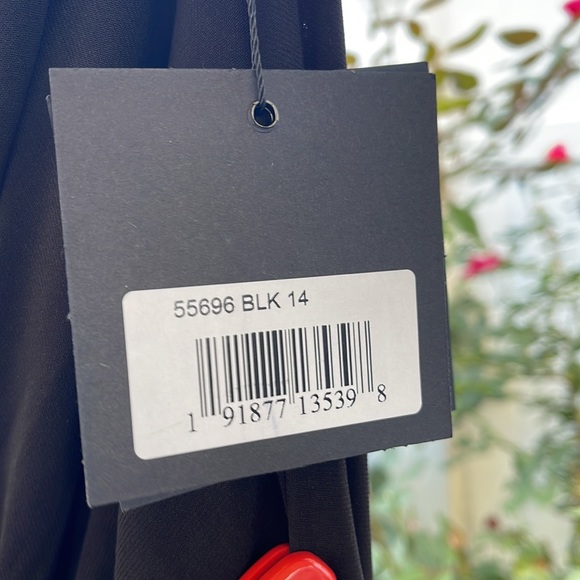 Mac Duggal - One Sleeve Beaded Cuff Side Twist Gown - Black 14 - Picture 6 of 16